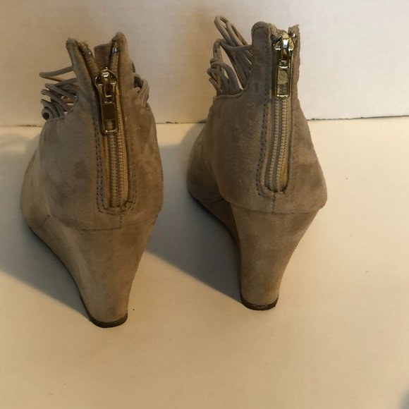 Nine West Wedge Heels - Picture 3 of 6